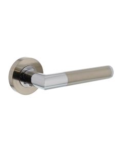 INTERSTEEL Deurkruk 1693 Bastian op rond rozet 7mm nokken chroom/nikkel mat