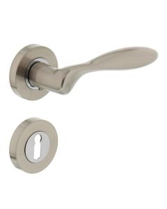INTERSTEEL Deurkruk 1695 George op rond rozet 7mm nokken met sleutelgat plaatjes nikkel mat