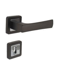 INTERSTEEL Deurkruk Candy op vierkant rozet antaciet/chroom + sleutelplaatjes K2=BB vastdraaibaar geveerd