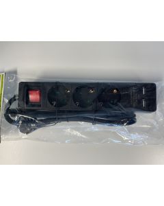 014467 Stekkerdoos 3-voudig + RA 3 x 1.5 + schakelaar + 2 x USB + 1.5 mtr zwart